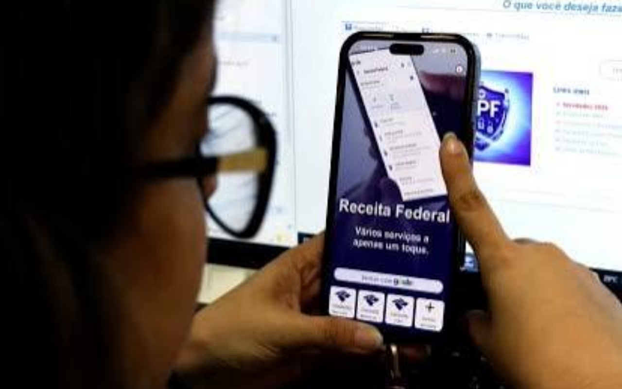 Declaração do Imposto de Renda no Celular: É Seguro e Como Fazer